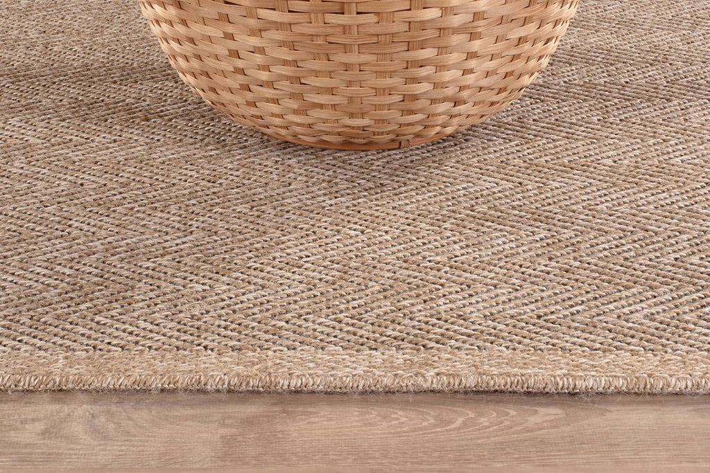 Herringbone Woven Jute Seagrass Rug